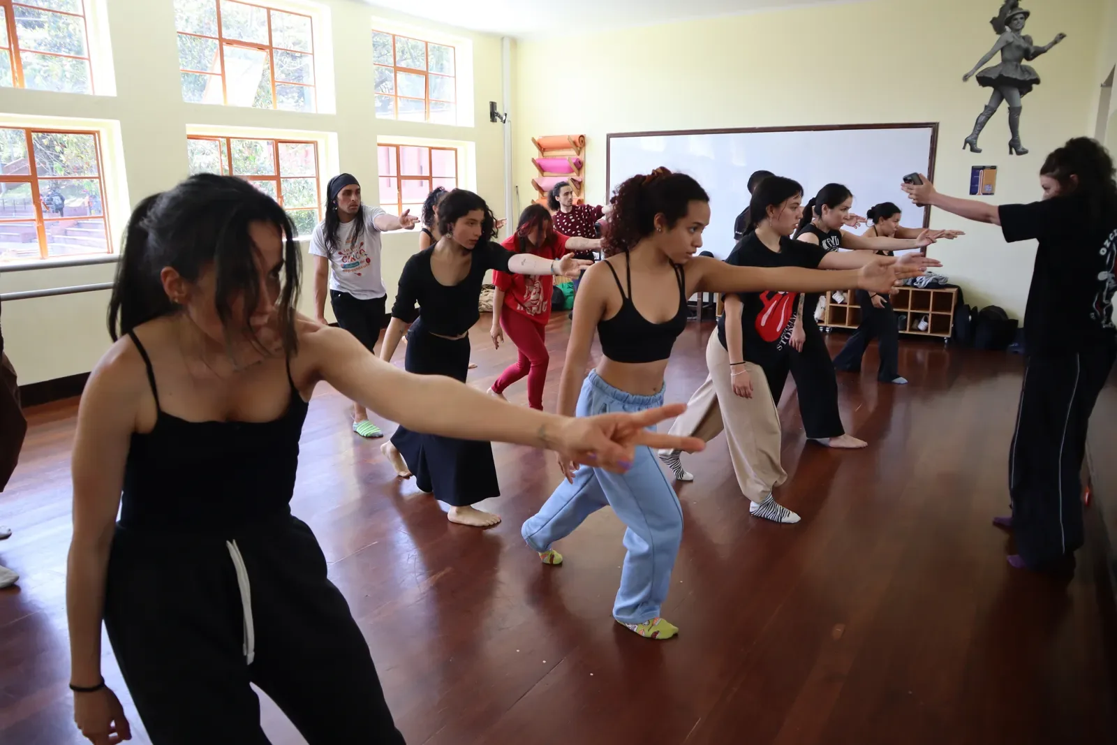Habitar el cuerpo - Masterclass de danza contemporánea